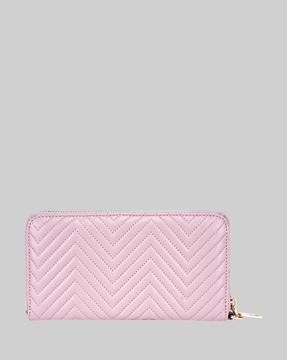 women quilted clutch