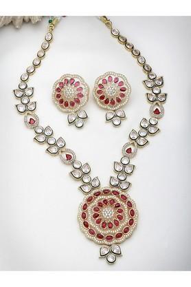 women red & gold kundan studded handcrafted jewellery set