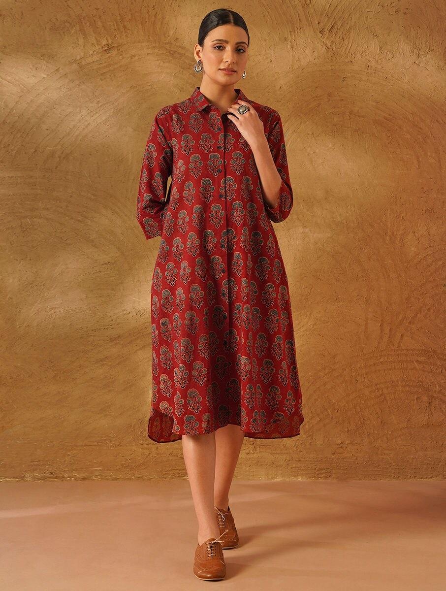 women red printed shirt collar regular fit dresses