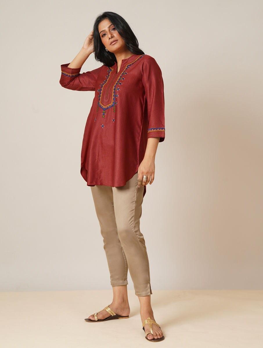 women red silk blend embroidered round neck regular fit tunics