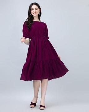 women regular fit & flared dress with round neck