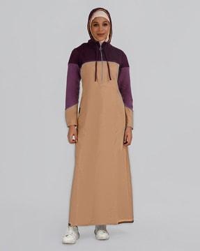 women regular fit colour-block hooded jilbab