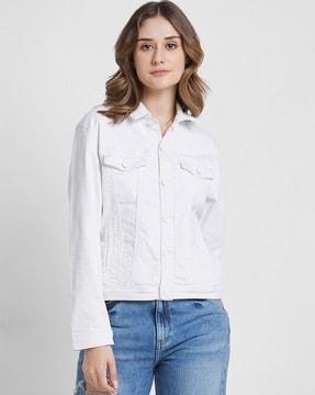 women regular fit denim jacket with flap pockets