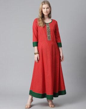 women regular fit embroidered fit & flare dress