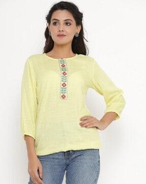 women regular fit embroidered top