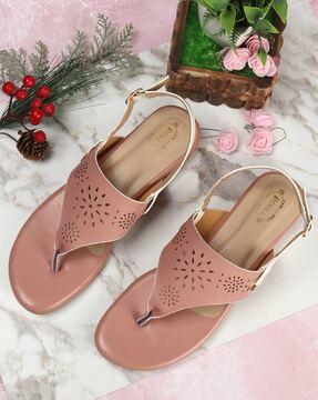 women regular fit flat sandals