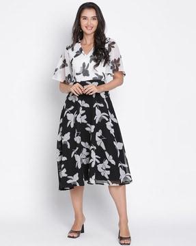 women regular fit floral print a-line dress with v-neck