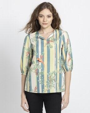 women regular fit floral top with round neck