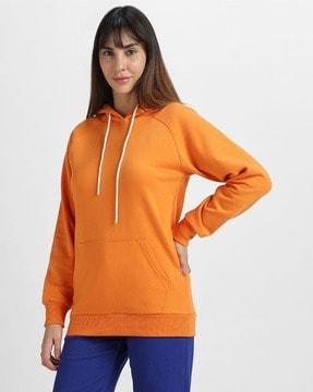 women regular fit hoodie with kangaroo pocket