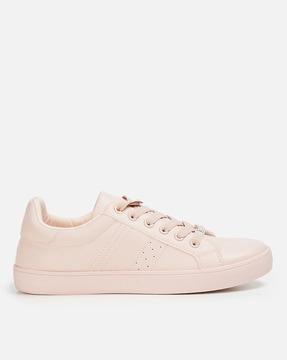 women regular fit lace-up casual shoe