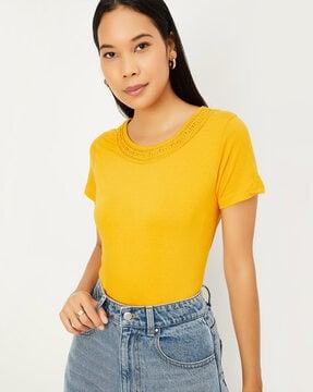 women regular fit round-neck top