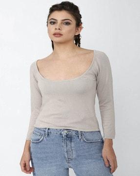 women regular fit scoop-neck t-shirt