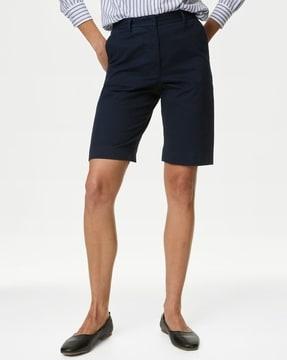 women regular fit shorts with insert pockets