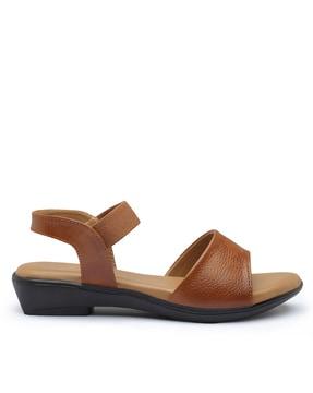 women regular fit slip-on flat sandals