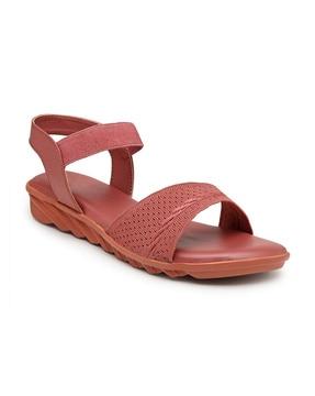 women regular fit slip-on flat sandals