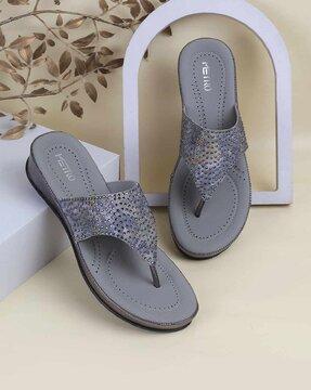 women regular fit slip-on flat sandals