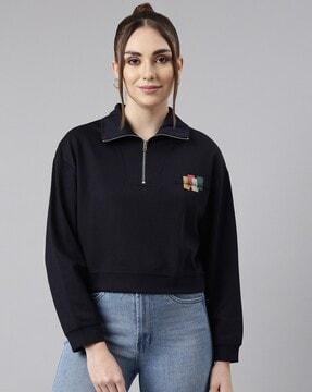 women regular fit sweatshirt with half-zip closure