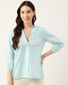 women regular fit top with notched neckline