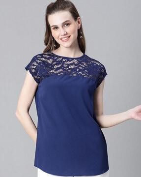 women regular fit tunic with lace overlay