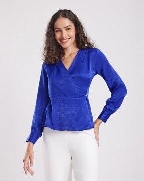 women regular fit v-neck top