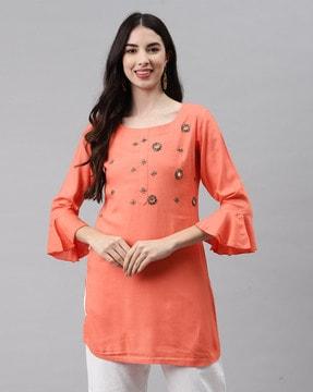 women relaxed fit embellished round-neck top