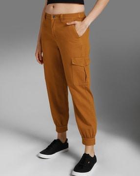 women relaxed fit flat-front cargo pants