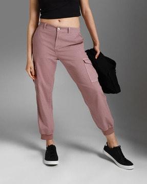 women relaxed fit flat-front cargo pants