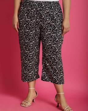 women relaxed fit floral print capris