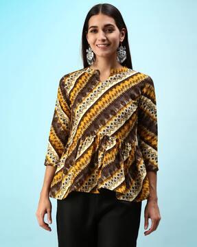 women relaxed fit geometric printed top