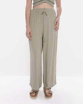 women relaxed fit pleated trousers