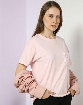 women relaxed fit round-neck t-shirt