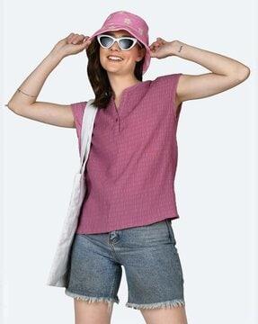 women relaxed fit top with short sleeves