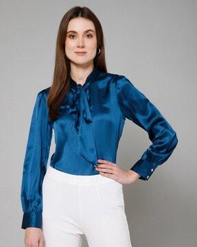 women relaxed fit top with tie-up neck