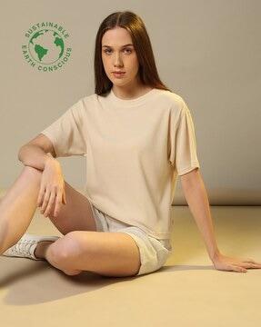 women ribbed relaxed fit round-neck t-shirt