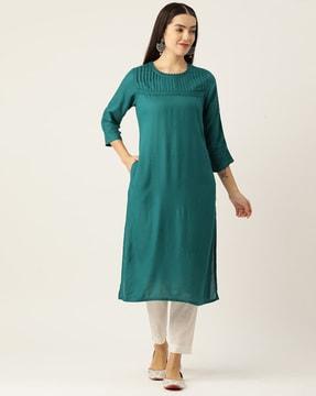 women round-neck a-line kurta