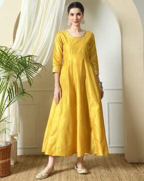 women round-neck gown dress