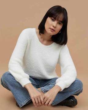 women round-neck regular fit sweatshirt