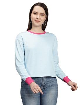 women round-neck sweatshirt with full sleeves
