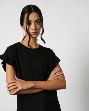 women round-neck t-shirt with ruffle sleeves