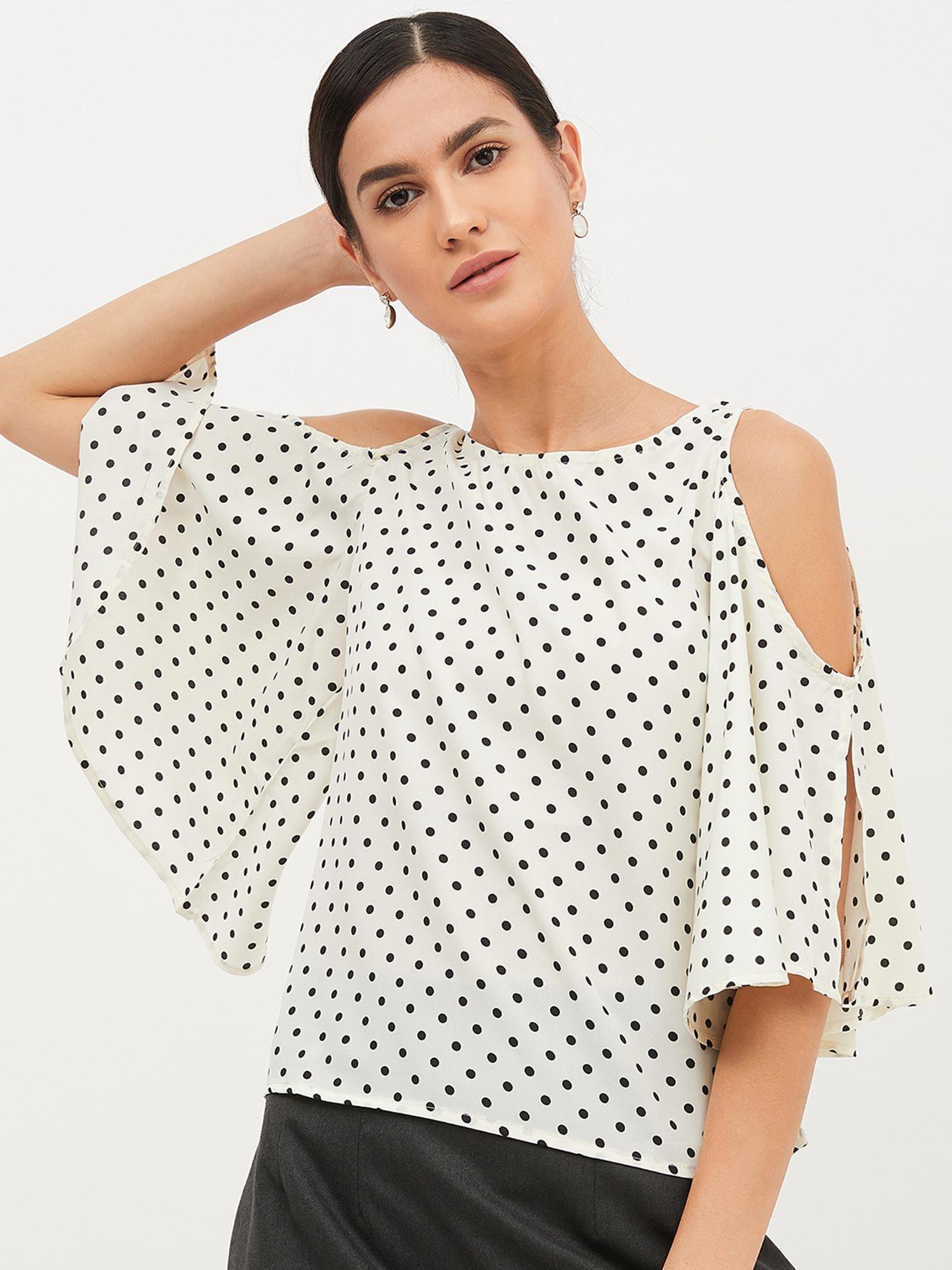 women round neck three-quarter sleeves printed top