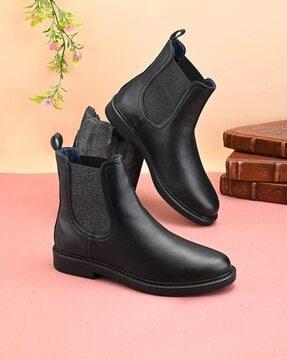 women round-toe ankle-length boots