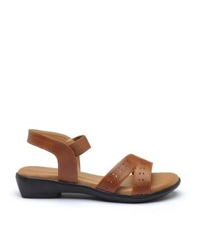 women round-toe flat sandals