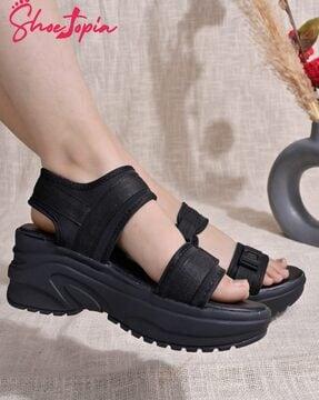 women round-toe heeled sandals