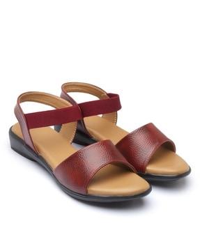 women round-toe slip-on flat sandals