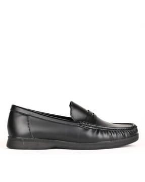 women round-toe slip-on loafers