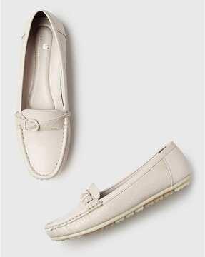 women round-toe slip-on loafers