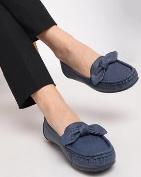 women round-toe slip-on loafers