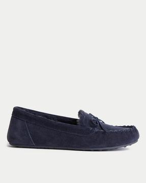 women round-toe slip-on moccasins