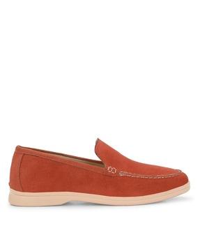 women round-toe slip-on moccasins