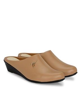 women round-toe slip-on mules